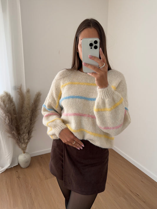 AMIRA PULLOVER