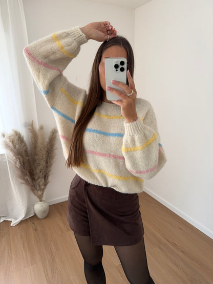 AMIRA PULLOVER