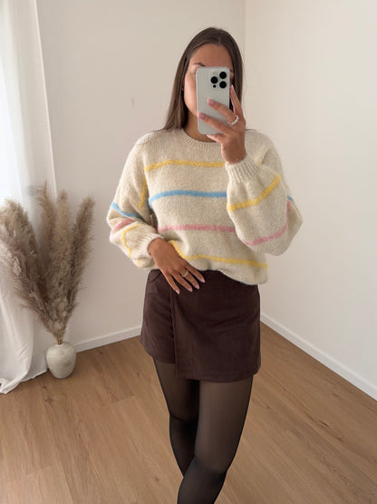 AMIRA PULLOVER
