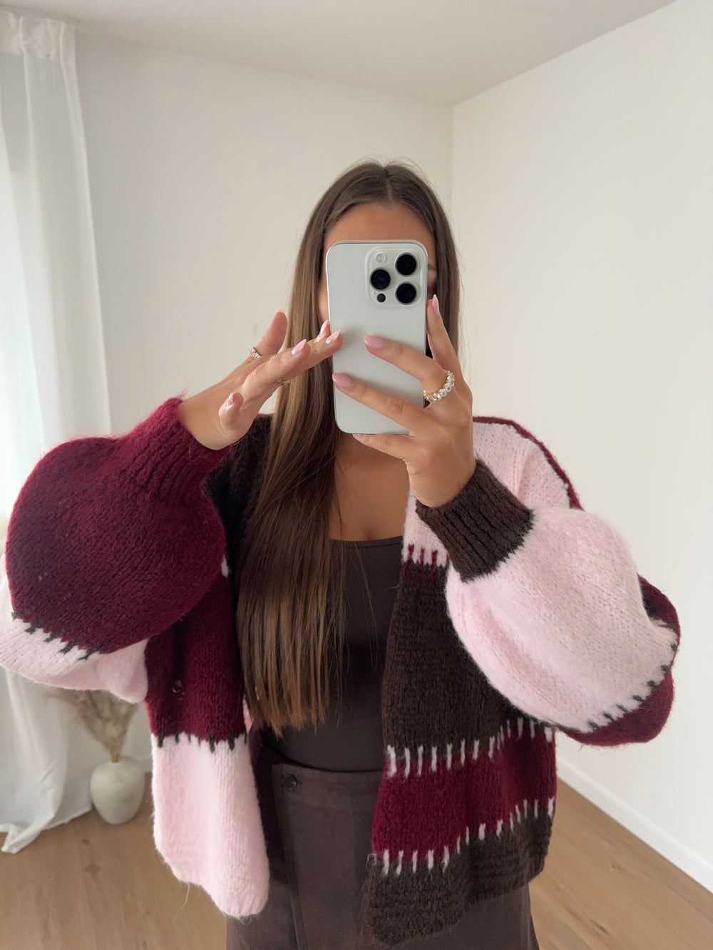FINJA CARDIGAN