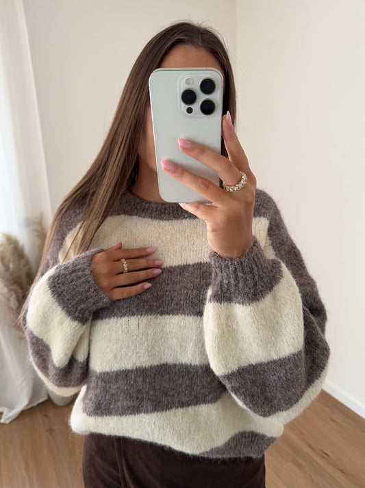 NELLY PULLOVER